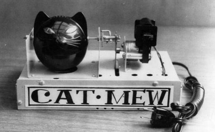 Машина, имитирующая кошачье мяуканье для отпугивания мышей, 1963 