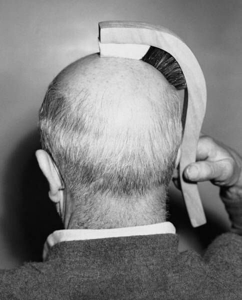 Щетка-расческа для лысых мужчин, 1950-е 