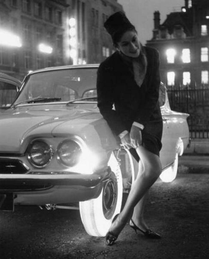Светящиеся шины, 1961 