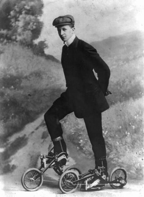 Ранняя версия роликовых коньков, 1910