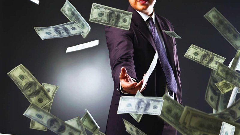 Идеология, в которой человек дешевле денег, убивает нас