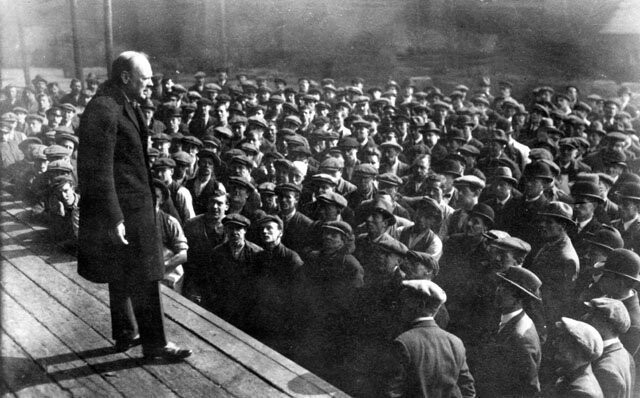 Уинстон Черчилль был последовательным сторонником сдерживания России. Его речь в Фултоне считается стартовой точкой холодной войны (на фото: Черчилль выступает перед рабочими, 1924 год)TopFoto⁄Vostock Photo