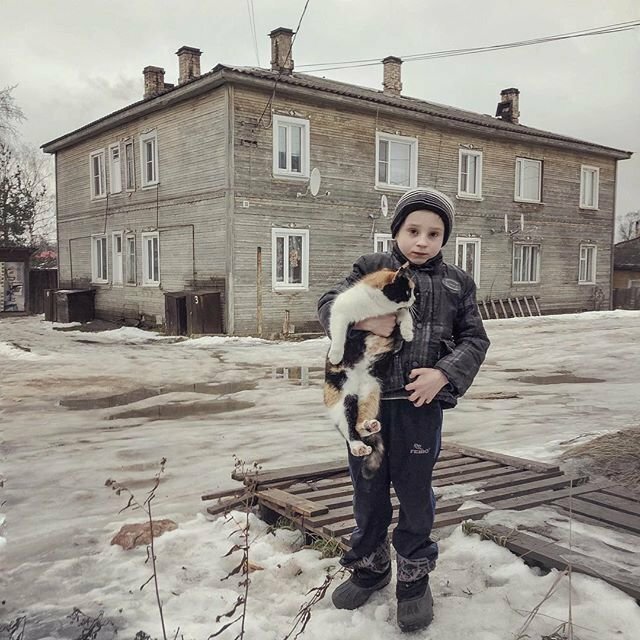 Фотограф документирует суровые улицы России с помощью iPhone