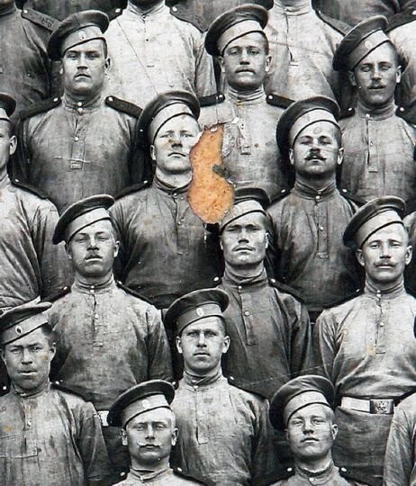 История одной фотографии. Лейб-гвардии Кексгольмский полк + объектив диаметром 1 метр