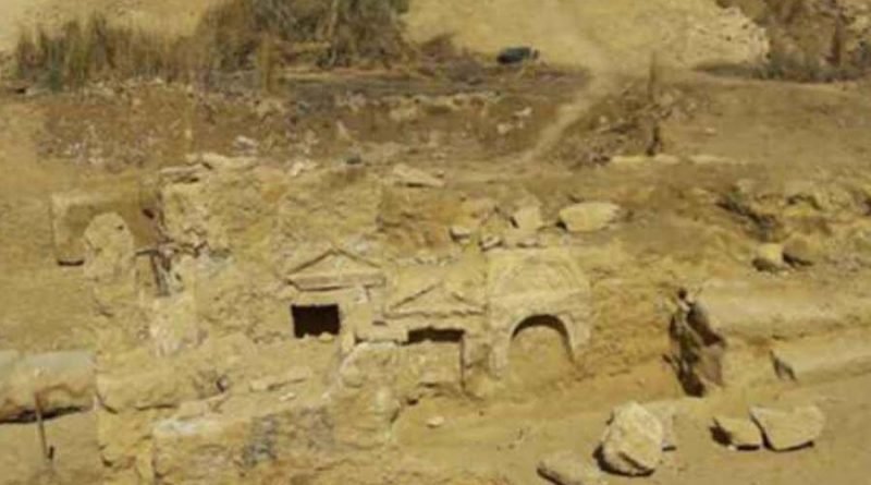 В Египте наткнулись на невероятный 2200-летний греко-римский храм со львами
