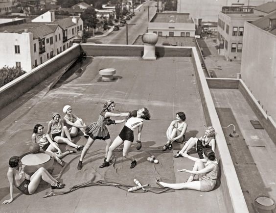4. На крыше в Лос-Анджелесе, 1933 год