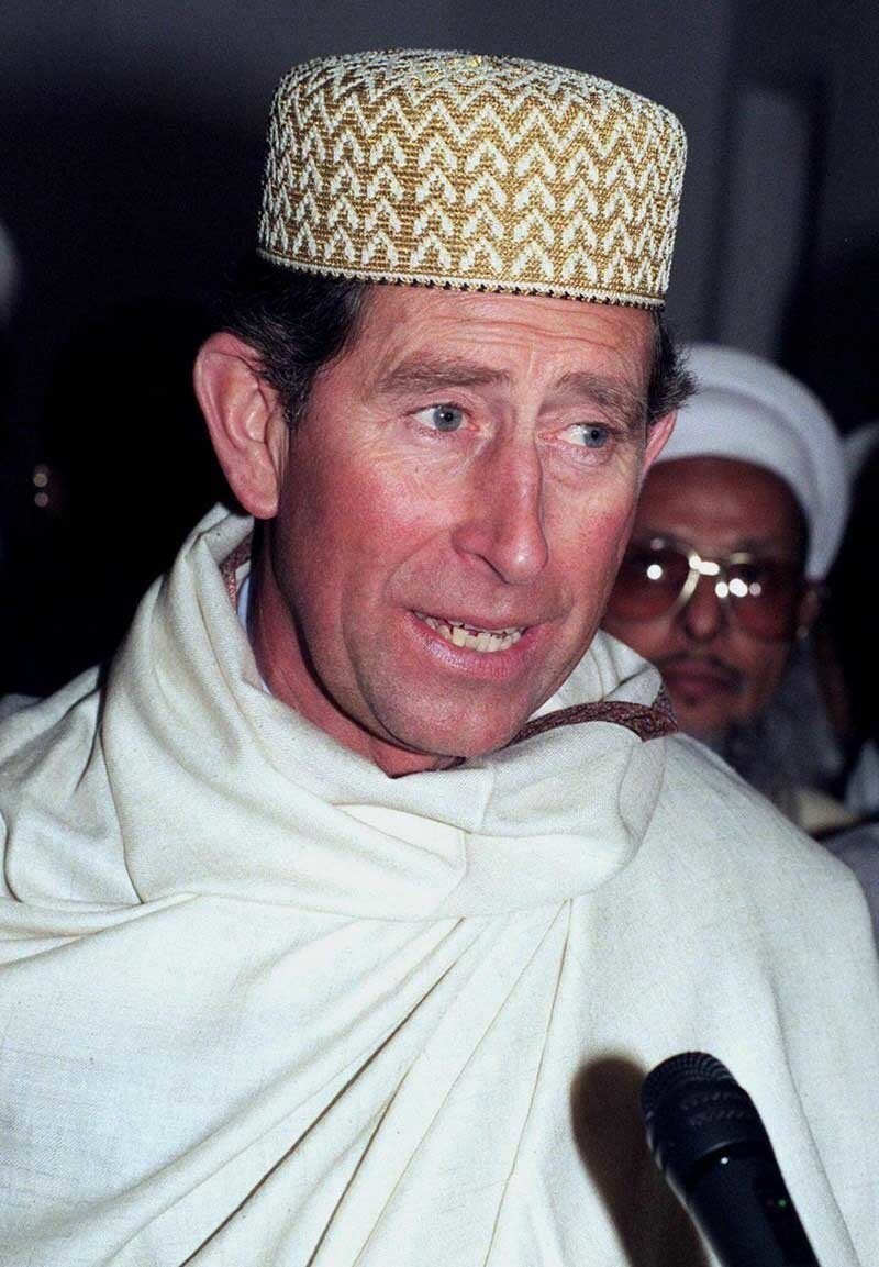 Арабский головной убор, 1996