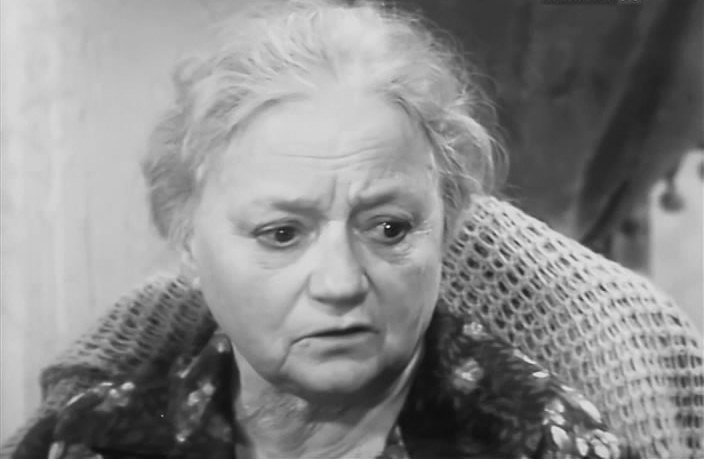 Любимые бабушки советского кино в молодости