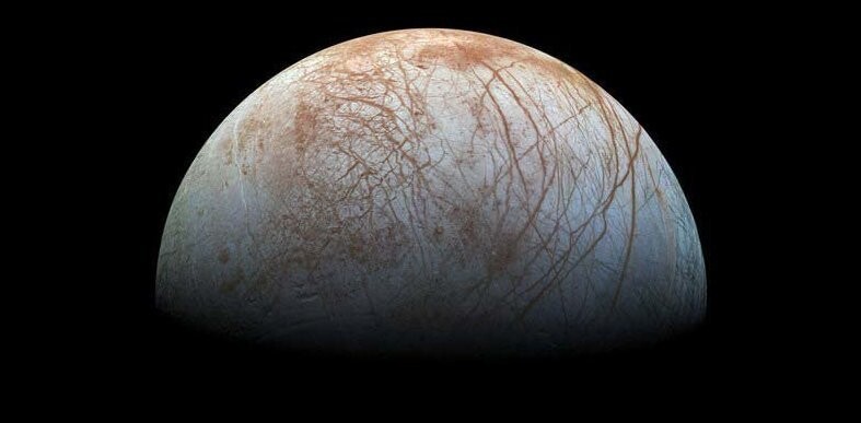 Однако в любом случае «Юнона» будет уничтожена NASA в облаках Юпитера. Причина? Космическое агентство не хочет, чтобы зонд врезался в Европу — ледяной естественный спутник планеты