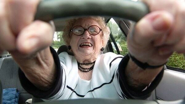 6. Осторожность пожилых водителей