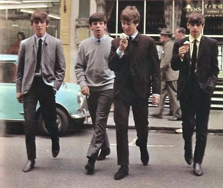 Пешком по прошлому: две песни "The Beatles"