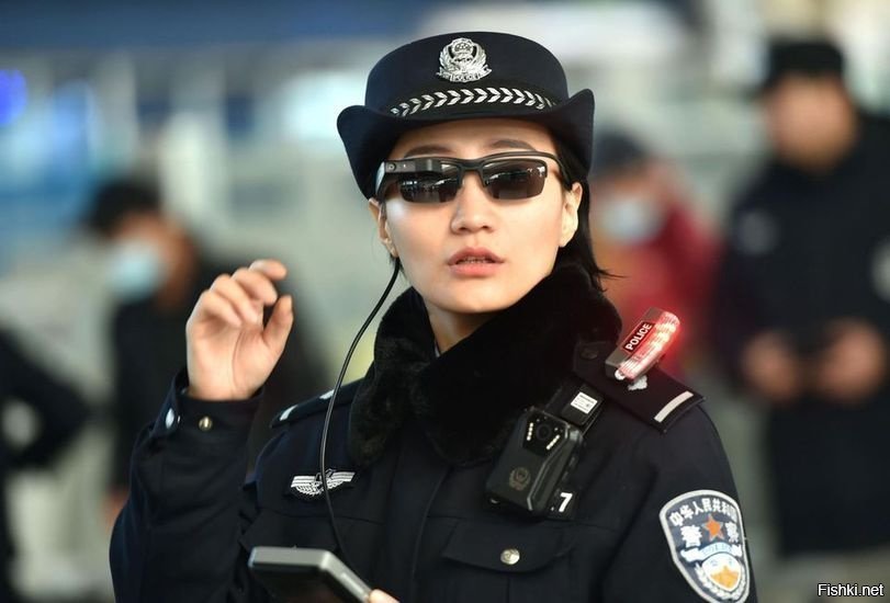 Приватность в Китае: преступника поймали на концерте в 50 тыс
