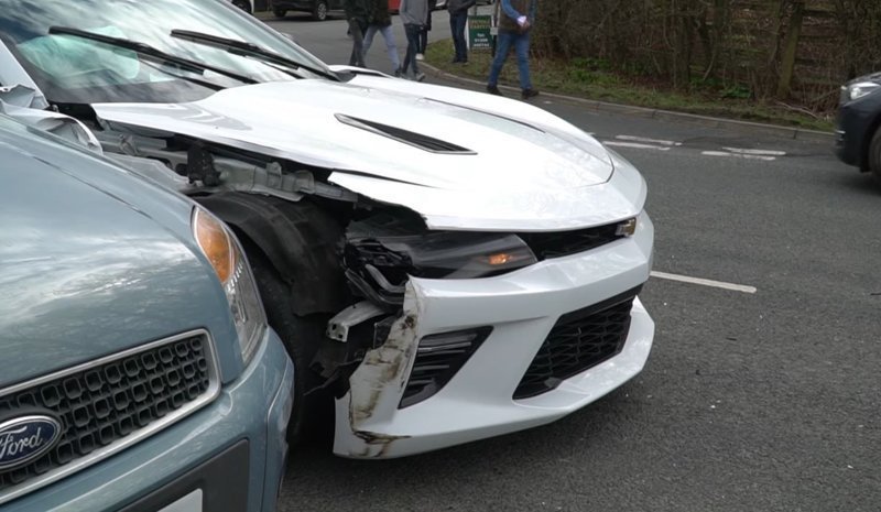 Владелец разбил свой новенький Chevrolet Camaro, едва отъехав от автосалона