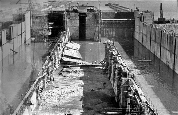 Авария в Чайковском шлюзе. 10 мая 1962 года, Воткинский гидроузел на реке Кама
