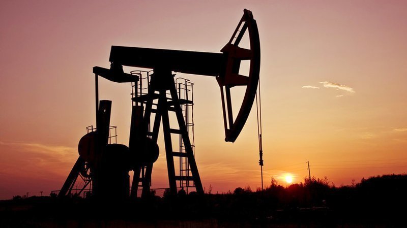 Высокая планка: цена на нефть впервые с 2014 года поднялась до отметки $74