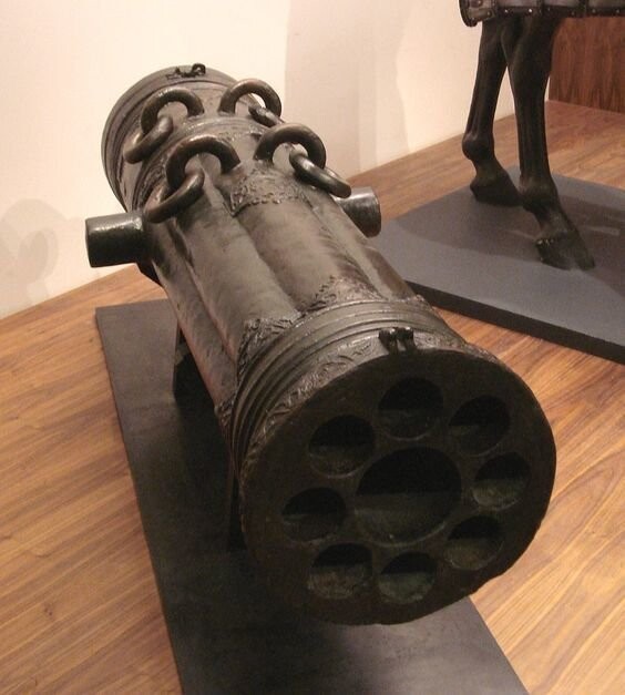 Турецкое многоствольное орудие XVI века