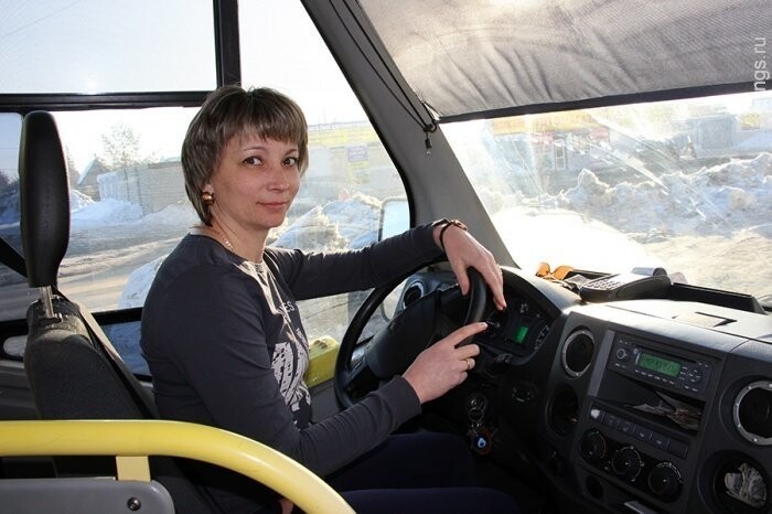 Наталья Ляшкова, 10 лет за рулем маршрутного такси, общий стаж вождения более 20 лет