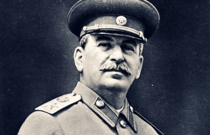 Сталин вышел на первое место в списке самых великих людей человечества