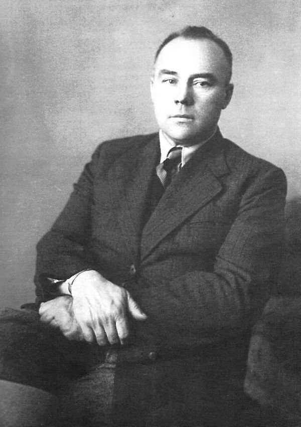 Николай Николаевич Поликарпов (1892—1944) — русский и советский авиаконструктор, глава ОКБ-51 (впоследствии — ОКБ Сухого).t