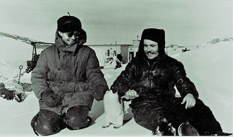 Как советский врач в Антарктиде провёл операцию сам себе