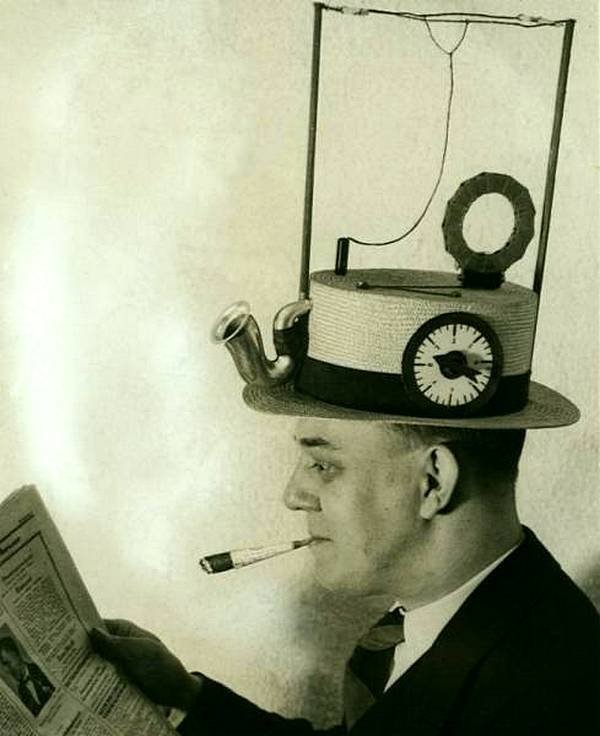 Радио шляпа из 1931 года - первый прототип смартфона с наушниками ??!!