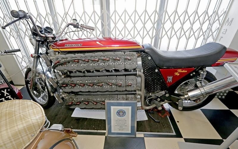 48-cylinder Kawasaki