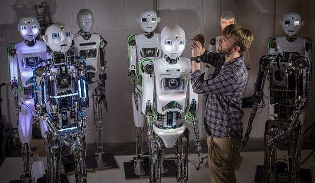 Специалисты Engineering Arts создают не только роботов, но и протезы 
