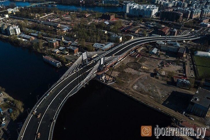 Строительство моста через Малую Неву