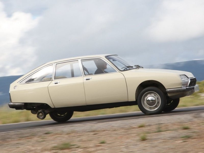 Проект получился настоящим долгостроем. Лишь спустя 15 лет, в 1970 году, на конвейер встал новый автомобиль — Citroen GS.