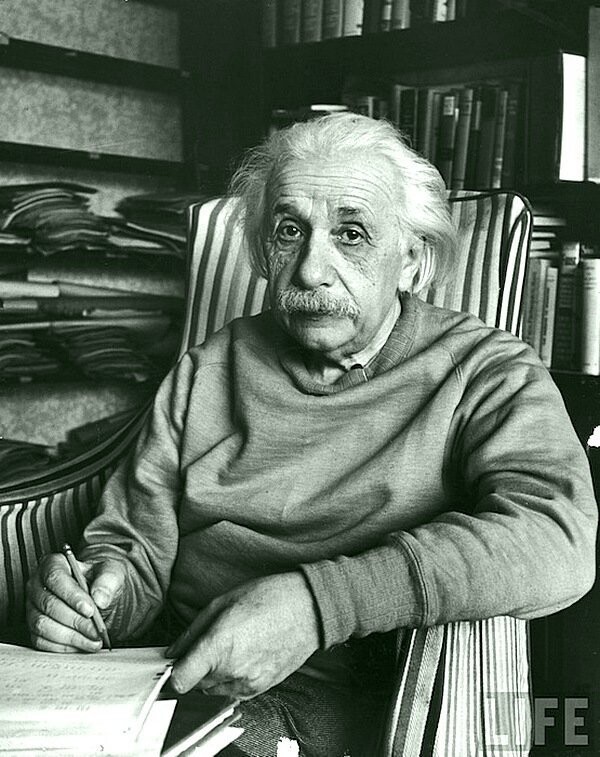Альфред Эйзенштадт - Альберт Эйнштейн, Принстон, Нью - Джерси в 1948