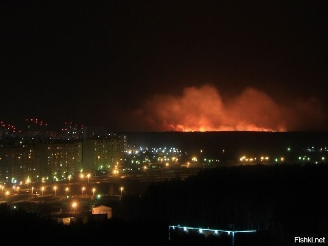 Сайлент Хилл по-челябински: лесные пожары вплотную подходят к городу, жители ...