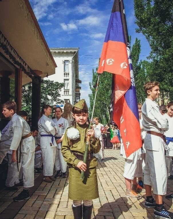 Редкие фото детей Донбасса и их защитников. Часть 2