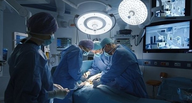 Тайские пластические хирурги изуродовали пациентку из Австралии