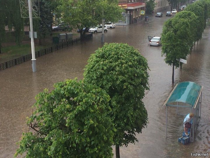 В пятницу, во второй половине дня, на Минск обрушился ливень
