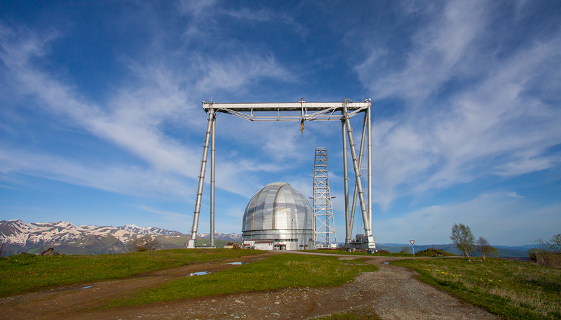 На крупнейшем в Евразии телескопе поменяли гигантское зеркало