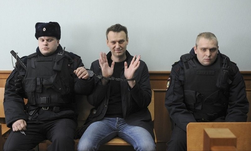 Навальный получил отказ по апелляции и включил «дурачка»