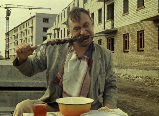 Вазген Авагян. Принцип российской экономики: кто не работает, тот ест!