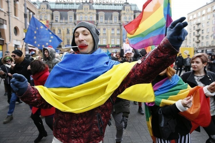 Украина идет в Европу через задний проход