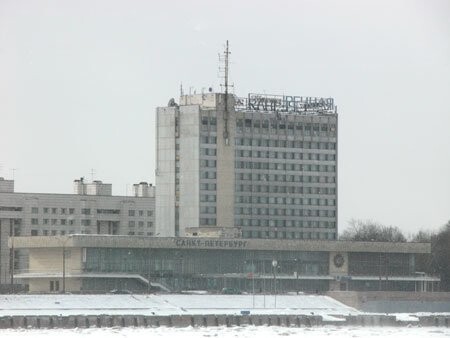 Речной вокзал Петербурга. Снести, удивиться, захотеть вернуть за 2 млрд