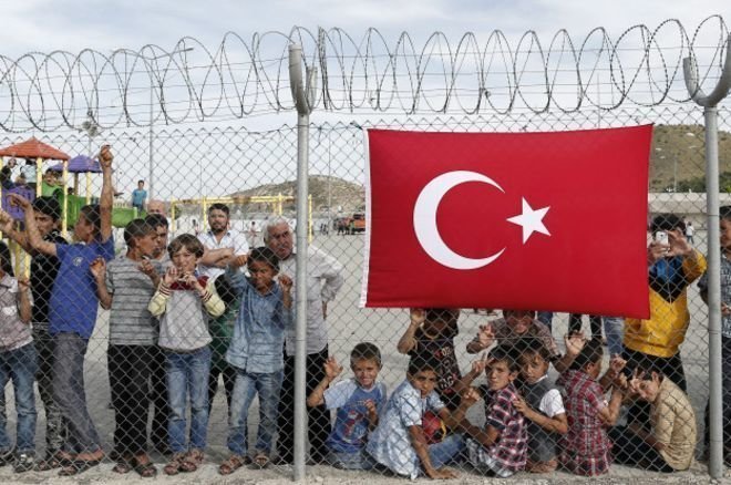 В Турции арестованы 33 беженца