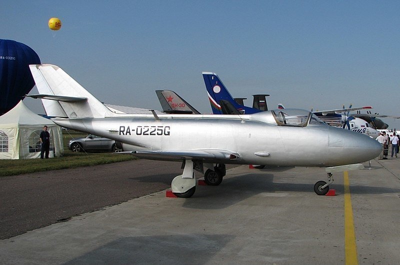 Як-32