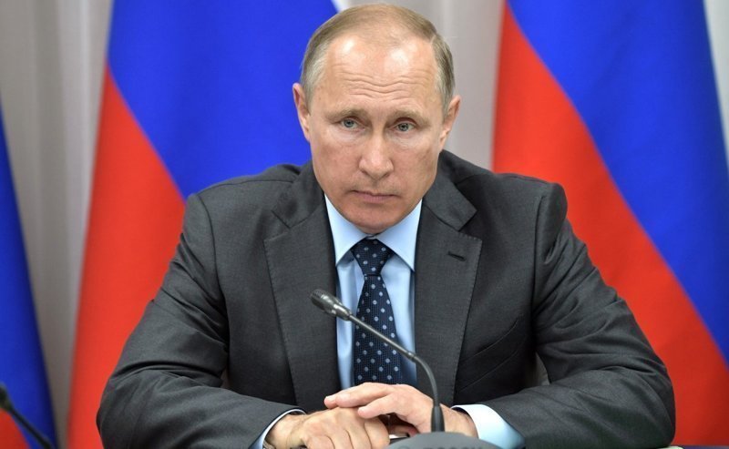 Владимир Путин решил отменить оплату коммунальных услуг для пенсионеров за 70 лет