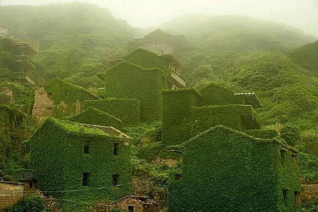 Рыбацкая деревня в Китае, заросшая джунглями