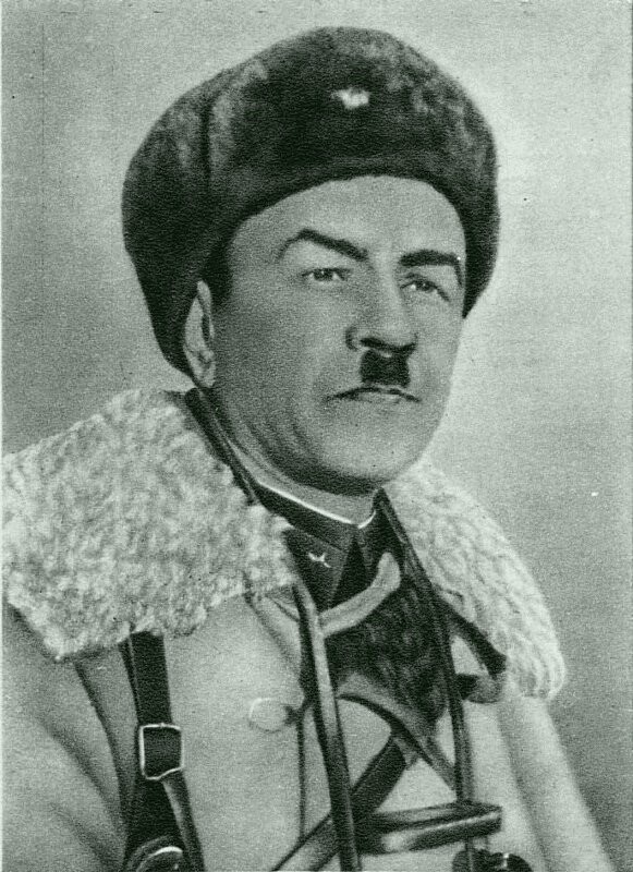 Портрет командира 316-й стрелковой дивизии генерала-майора Ивана Васильевича Панфилова (1893 — 1941).