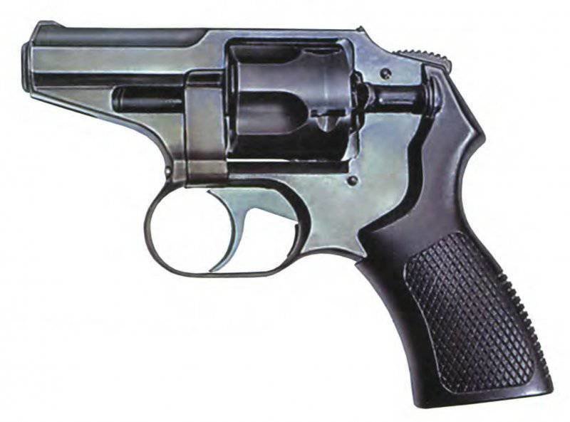9. Револьвер Р-92