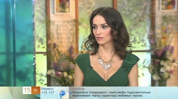 9.  Юлия Зимина - 36-летняя ведущая и актриса, есть ребенок