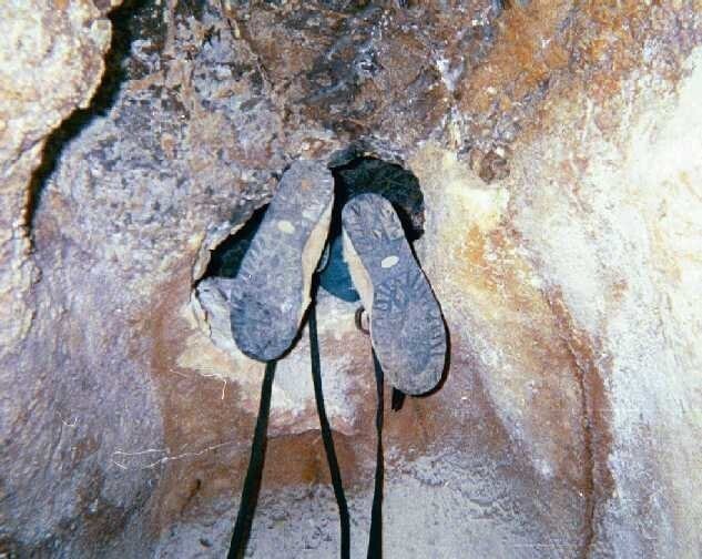 Спустя много лет другим спелеологам удалось спуститься на глубину 20 метров, но и им не удалось довести эксперимент до конца.