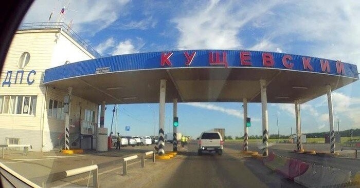 ГИБДД «Кущевки» разводит едущих в Крым по платной М4 «Дон»