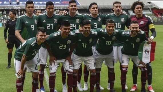 Мексиканские футболисты перед ЧМ-2018 устроили 24-часовой секс-марафон