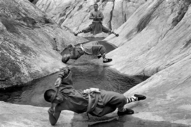 Тренировки монахов, Шаолинь, 1970-е.